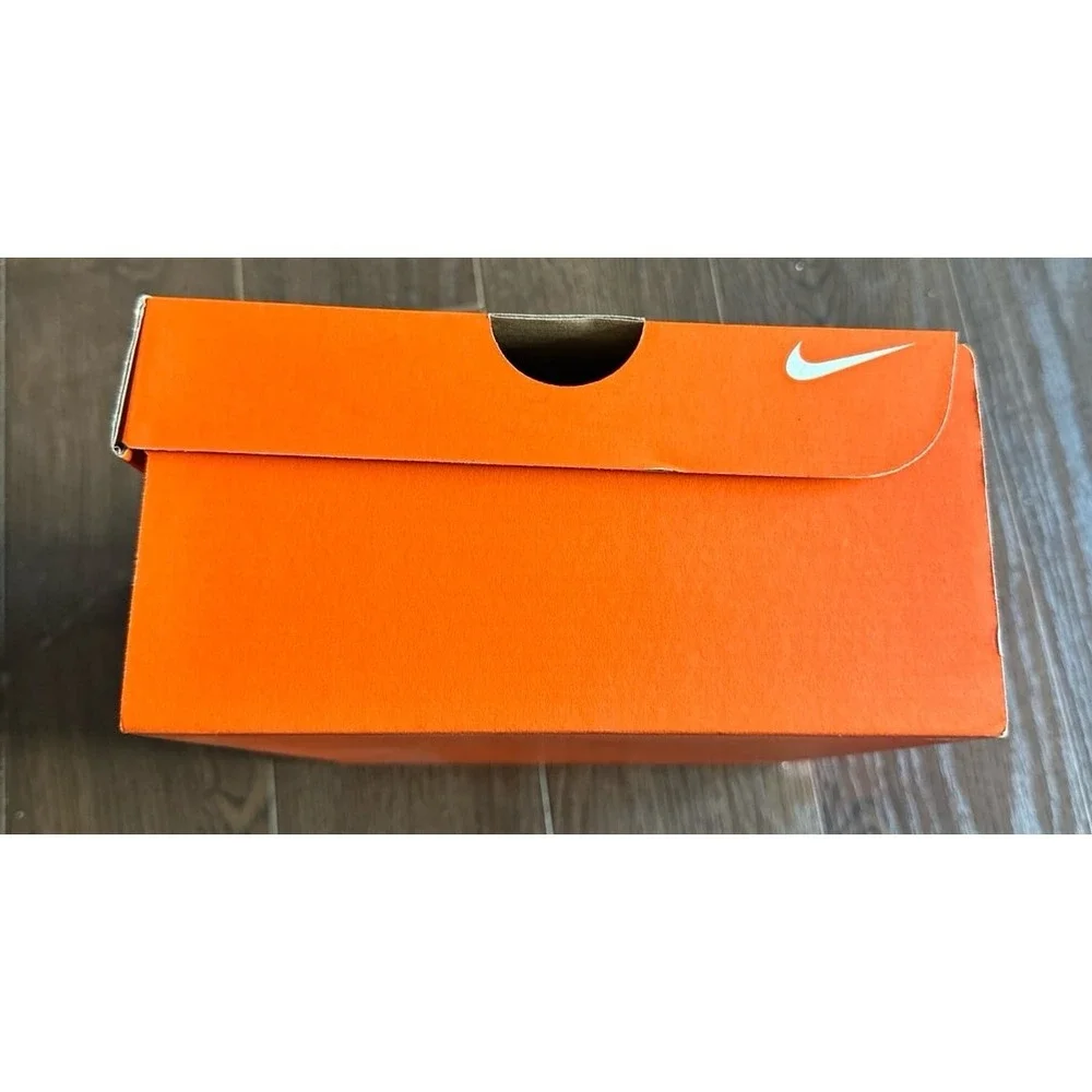 Nike empty‎ shoe box